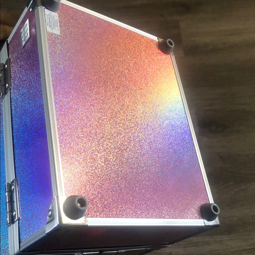 Caboodles Pink Glitter Makeup Train Case - Picture 3 of 16